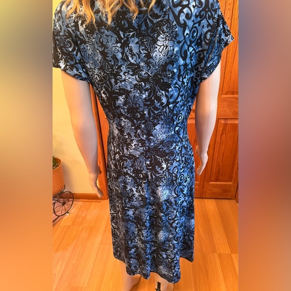 Connected Apparel Blue Sheath Dress with V-Neck Flutter Cap Sleeves Stretchy 12 - Picture 6 of 13